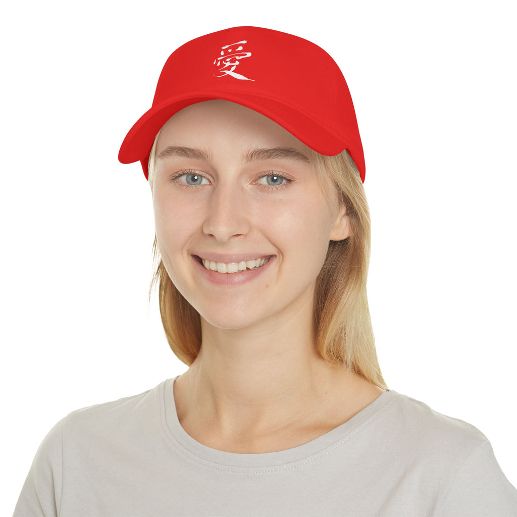 Red Low-Profile Cap with White '愛' (Love) Kanji — Casual Asian-Inspired Baseball Hat